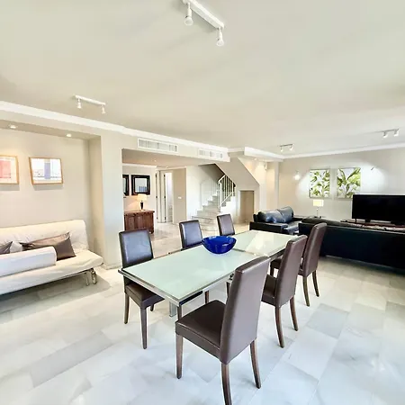 Penthouse Golden Mile Seaviews With Paddle Court - Eaw Homes * Marbella