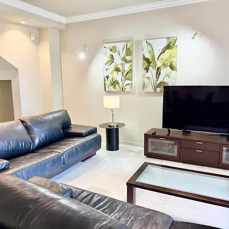 Penthouse Golden Mile Seaviews With Paddle Court - Eaw Homes