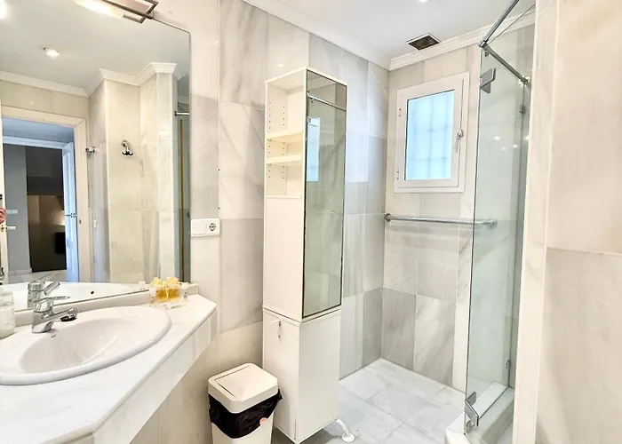 Penthouse Golden Mile Seaviews With Paddle Court - Eaw Homes Apartmán