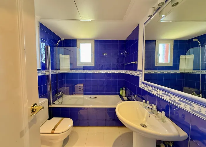 Apartmán Penthouse Golden Mile Seaviews With Paddle Court - Eaw Homes