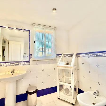 Penthouse Golden Mile Seaviews With Paddle Court - Eaw Homes Apartman *