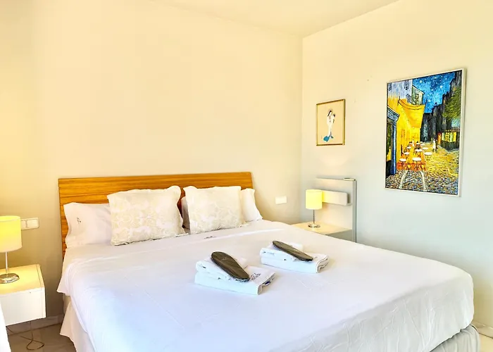 Апартаменты Penthouse Golden Mile Seaviews With Paddle Court - Eaw Homes *