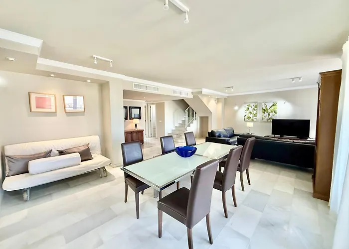 Penthouse Golden Mile Seaviews With Paddle Court - Eaw Homes * Марбелья