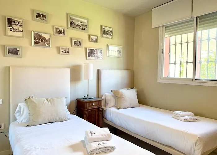 Апартаменты Penthouse Golden Mile Seaviews With Paddle Court - Eaw Homes *