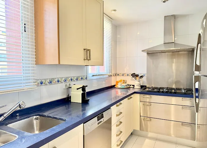 Penthouse Golden Mile Seaviews With Paddle Court - Eaw Homes * Марбелья