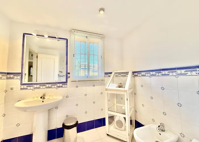 Penthouse Golden Mile Seaviews With Paddle Court - Eaw Homes Апартаменты *