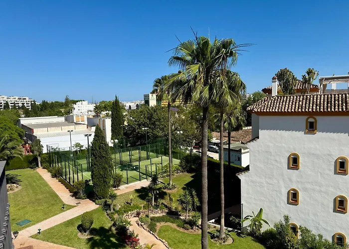 Penthouse Golden Mile Seaviews With Paddle Court - Eaw Homes *