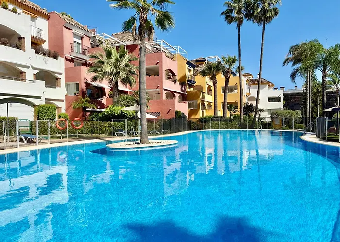 Апартаменты Penthouse Golden Mile Seaviews With Paddle Court - Eaw Homes *