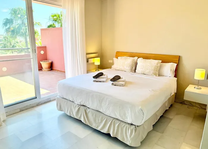 Апартаменты Penthouse Golden Mile Seaviews With Paddle Court - Eaw Homes *